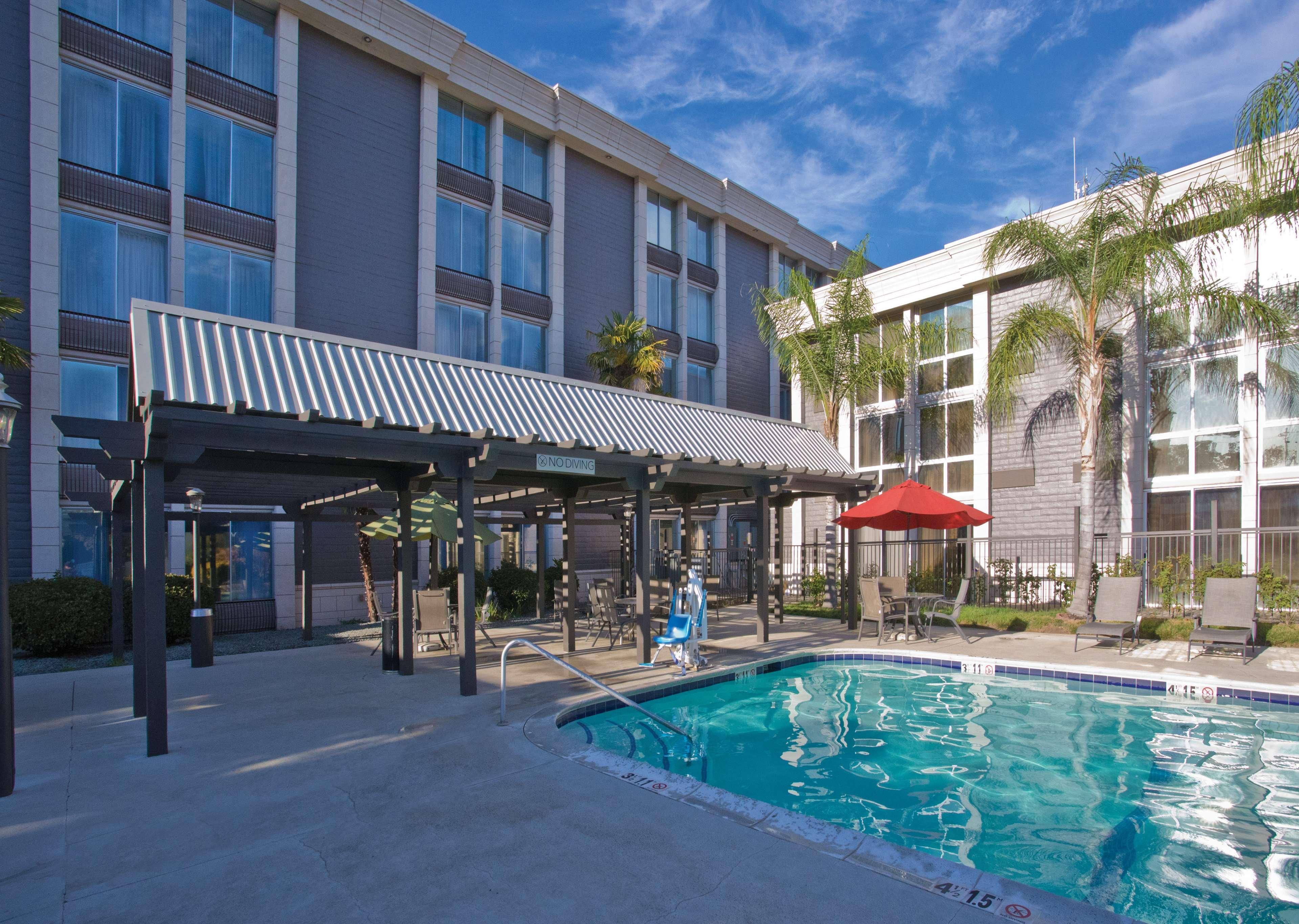 Doubletree By Hilton Chico, Ca Hotell Exteriör bild